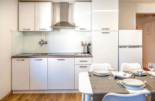 Postojna Apartment | Adelsberg Inn by Interhome