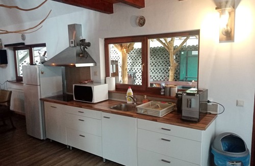 Gornesti House | Adorable 2-bedroom house in enjoyable Péter Laka for your getaway