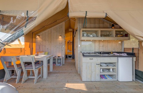 Donje Selo Apartment | Adriatic Heritage Glamping on Island