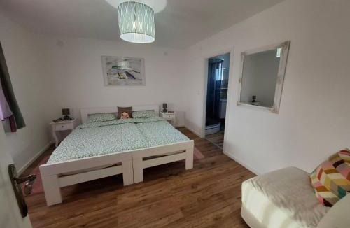 Velika Pisanica Apartment | Agroturizam Na Malenom brijegu LJUBIČICA