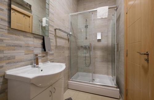Surcin Hotel | Airport Hotel Garni