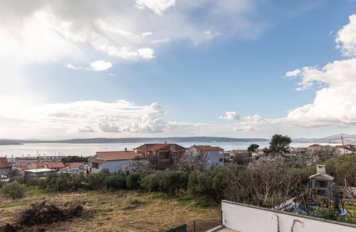 Kastel Gomilica Apartment | Amazing apartment in Kastel Gomilica