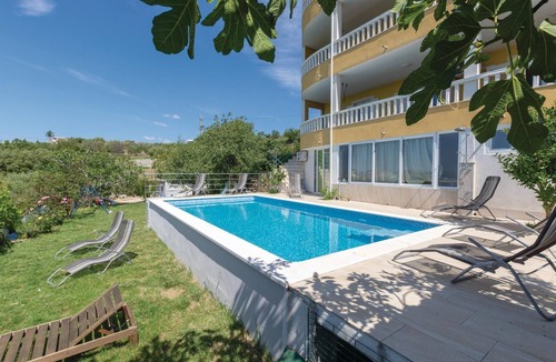 Kucine Apartment | Amazing apartment in Zrnovnica