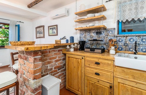 Donja Klada Apartment | Amazing apartment in Klada with kitchen