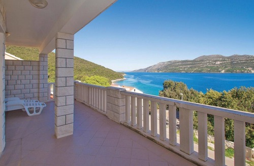 Cove Tri Zala (Zrnovo) Apartment | Amazing apartment in Korcula