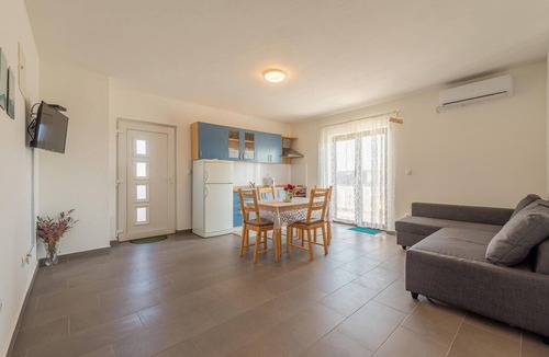 Privlaka Apartment | Amazing apartment in Privlaka with WiFi