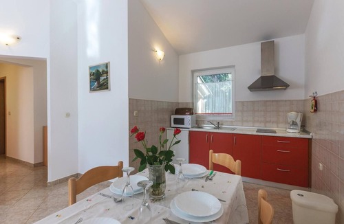 Banjole Apartment | Amazing apartment in Pula with kitchen