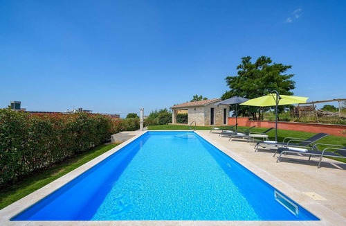 Kastelir House | Amazing home in Kastelir-Labinci