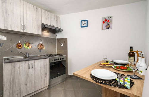 Kanfanar House | Amazing home in Barat with house a panoramic view