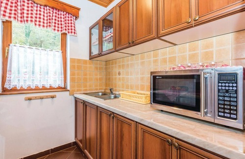 Presika House | Amazing home in Blazevci with sauna