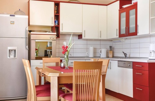 Dicmo House | Amazing home in Dicmo with WiFi