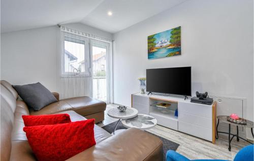 Dugo Selo House | Amazing Home In Dugo Selo