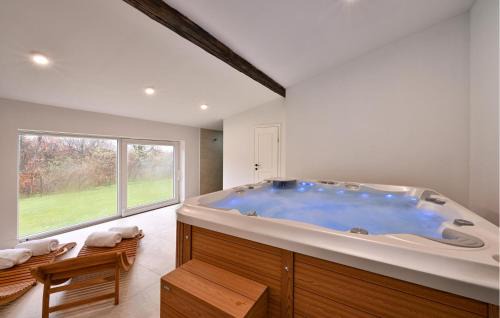 Bjelovar House | Amazing Home In Gornje Plavnice With Sauna