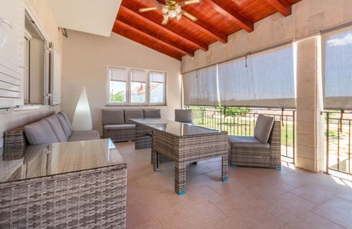 Sveti Filip i Jakov House | Amazing home in Gornje Rastane