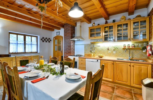 Jalzabet House | Amazing home in Jalzabet