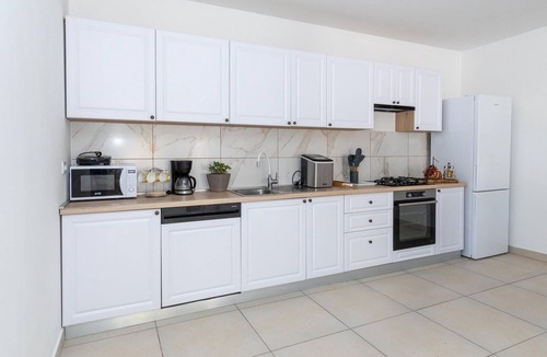 Momici House | Amazing home in Kula Norinska with WiFi