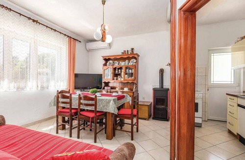Kampor House | Amazing home in Kampor with WiFi