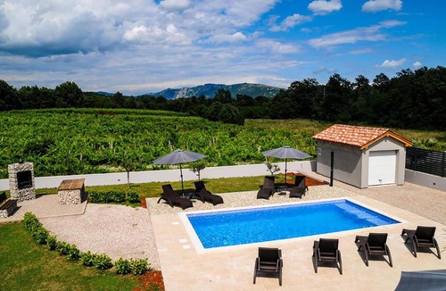 Santalezi House | Amazing home in Nedescina