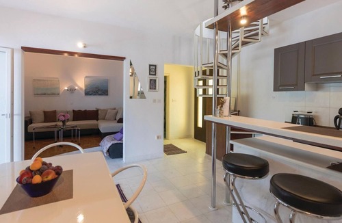 Blace House | Amazing home in Opuzen with WiFi