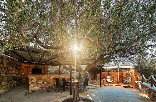 Splitska House | Amazing home in Postira