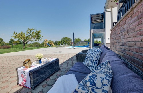 Pitomaca House | Amazing home in Sedlarica with sauna
