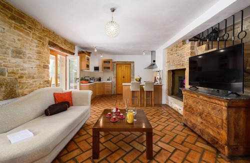 Heraki House | Amazing home in Sveti Lovrec