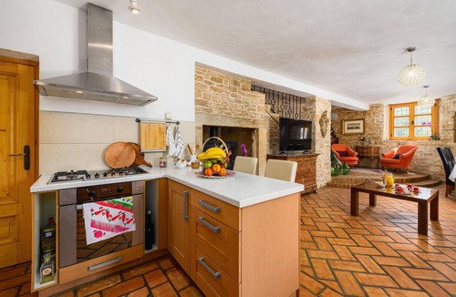 Heraki House | Amazing home in Sveti Lovrec