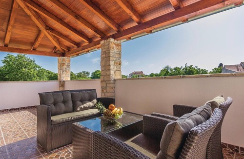 Cabrunici House | Amazing home in Svetvincenat with WiFi