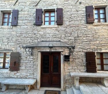 Municipality of Zminj House | Aneta authentic Istrian House with pool & garden - Pet Friendly