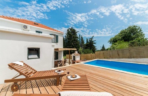 Savar Villa | Antica holiday house with pool, sea view