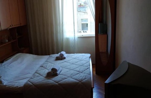 Split Apartment | Antonio