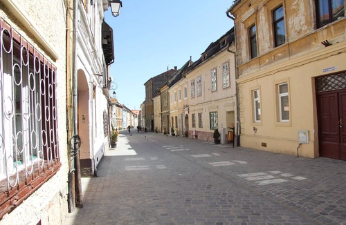 Brasov City Centre House | Apartament Cu Vedere in Court