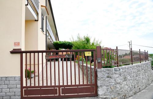 Pliskovica Apartment | Apartma Čuk
