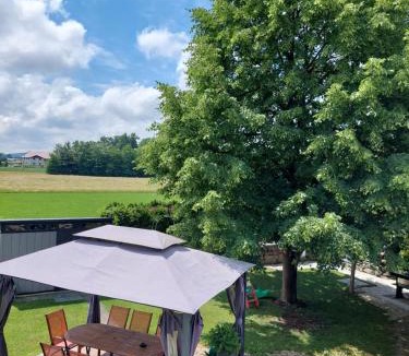 Cerklje na Gorenjskem Apartment | Apartma Žirovnik