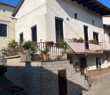 Ajdovscina Apartment | Apartma OLJKA