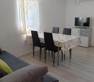 Kambresko Apartment | Apartma Patricija - Cozy apartments for 2 or 4 people