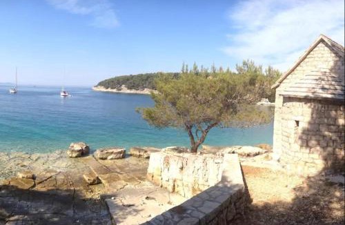 Milna (Brac) Apartment | Apartman AdriAttic