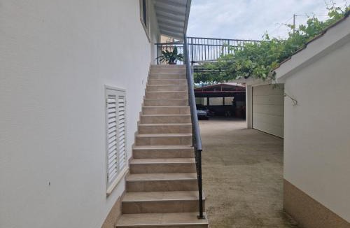Komin Apartment | Apartman Anka