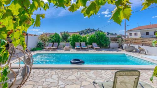 Tribunj Apartment | Apartman Barbara 5 by Villas Guide