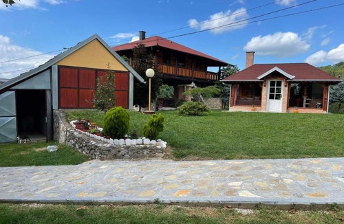 Okletac Apartment | Apartman Carolija