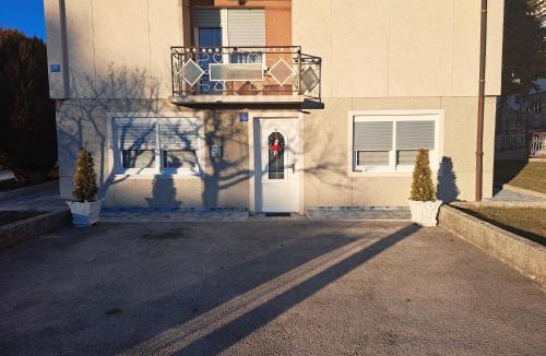 Canton 10 Apartment | Apartman Ivo