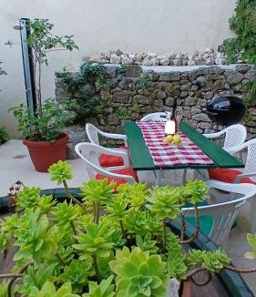 Bribir Apartment | Apartman KATE*WIFI/Parking/AC/Grill