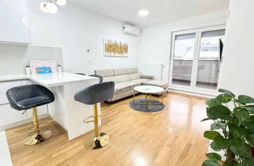 Zagreb Apartment | Apartman Lilly - Zagreb - Mirna Lokacija - Lođa