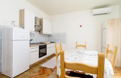 Trogir Apartment | Apartman Mila