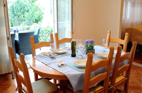 Trogir Apartment | Apartman Mila