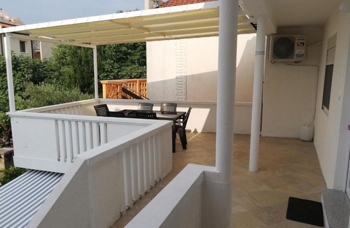Turanj Apartment | Apartman Nina