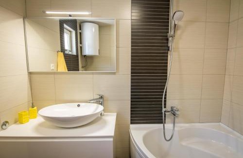 Zelenka Apartment | Apartman Petra