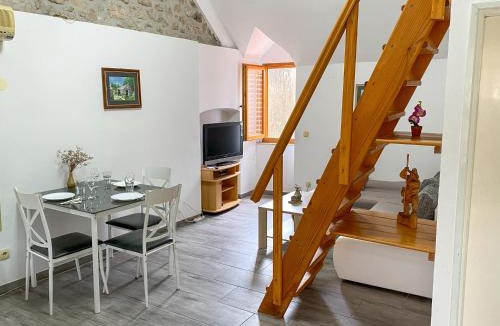 Seget Apartment | Apartman Robi