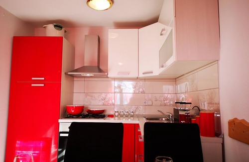 Omisalj Condo | Apartman sa bazenom "Sabine"