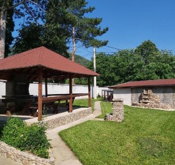 Arandelovac Apartment | APARTMANI TRI A